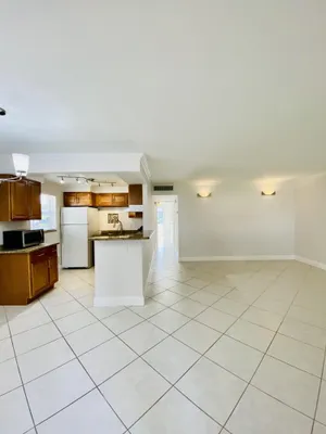 Property Slideshow image 3 of 20 | 581 saxony way, Delray Beach, FL, 33446