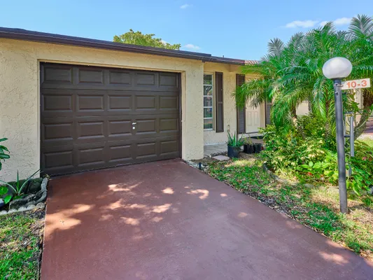 Property Slideshow image 2 of 30 | 7708 margate blvd 10-3, Margate, FL, 33063