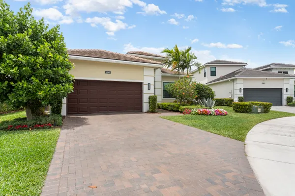 Property Slideshow image 2 of 52 | 16148 key biscayne ln, Westlake, FL, 33470