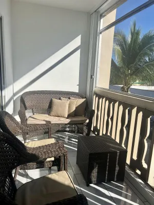 Property Slideshow image 2 of 7 | 410 se 2nd st, Hallandale Beach, FL, 33009