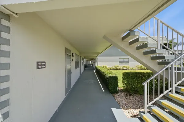 Property Slideshow image 2 of 34 | 724 flanders p p, Delray Beach, FL, 33484