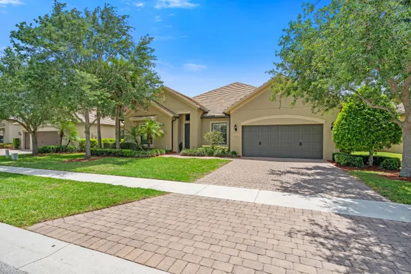 Property Slideshow image 3 of 57 | 4591 siena cir, Wellington, FL, 33414