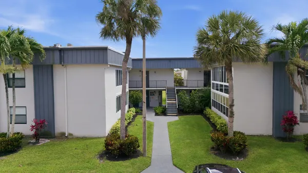 Property Slideshow image 2 of 39 | 563 piedmont l l, Delray Beach, FL, 33484