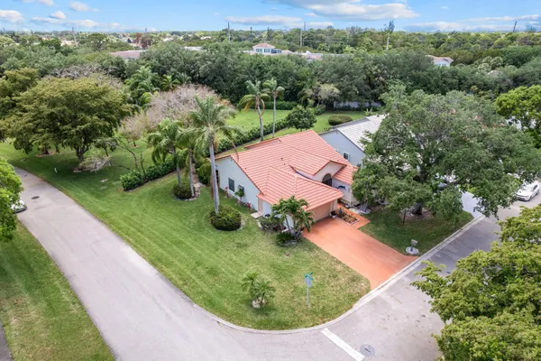 Property Slideshow image 3 of 38 | 8521 leeway ln, Boynton Beach, FL, 33436