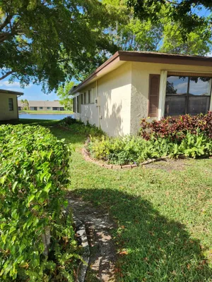 Property Slideshow image 3 of 30 | 9713 nw 75th ct, Tamarac, FL, 33321