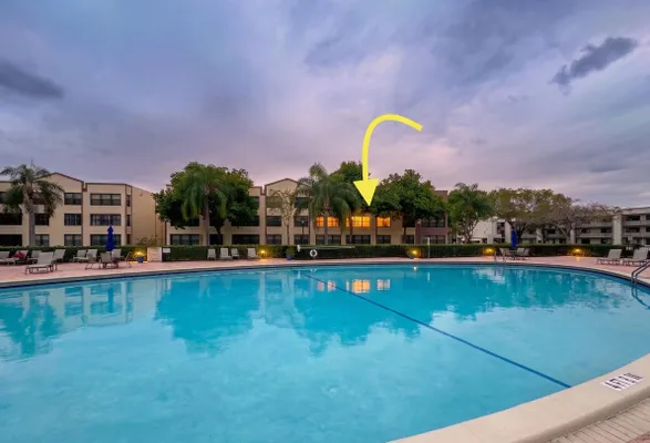 Property Slideshow image 2 of 17 | 10641 w clairmont cir 203, Tamarac, FL, 33321