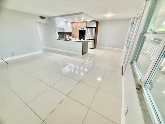 Property Slideshow image 2 of 97 | 1902 bermuda cir j4, Coconut Creek, FL, 33066