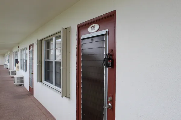 Property Slideshow image 2 of 16 | 66 brighton, Boca Raton, FL, 33434