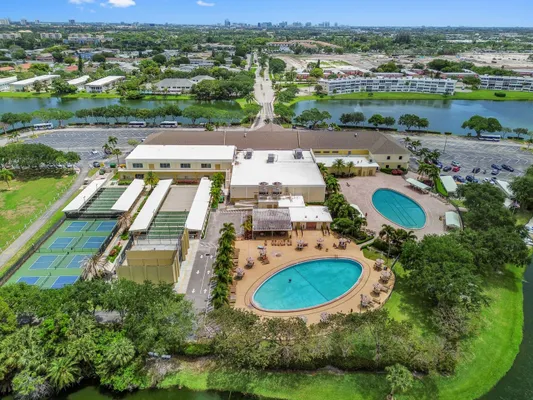 Property Slideshow image 2 of 30 | 2 chatham a a, West Palm Beach, FL, 33417