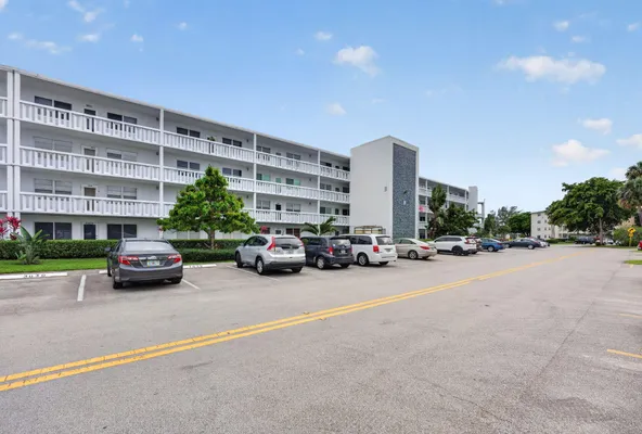Property Slideshow image 3 of 82 | 1025 ventnor h, Deerfield Beach, FL, 33442