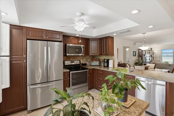 Property Slideshow image 2 of 21 | 3004 portofino isle e2, Coconut Creek, FL, 33066