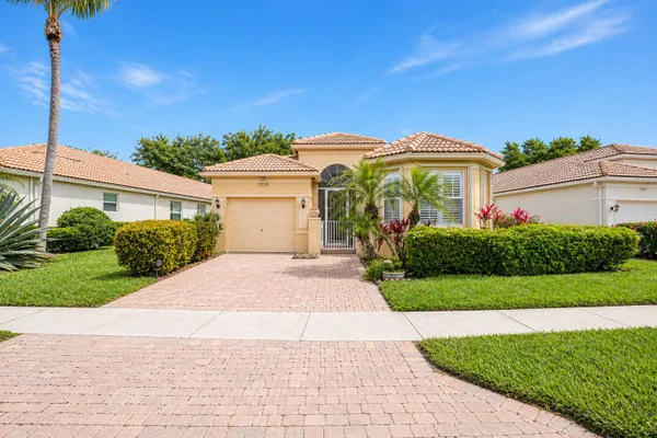 Property Slideshow image 2 of 34 | 7229 cataluna cir, Delray Beach, FL, 33446