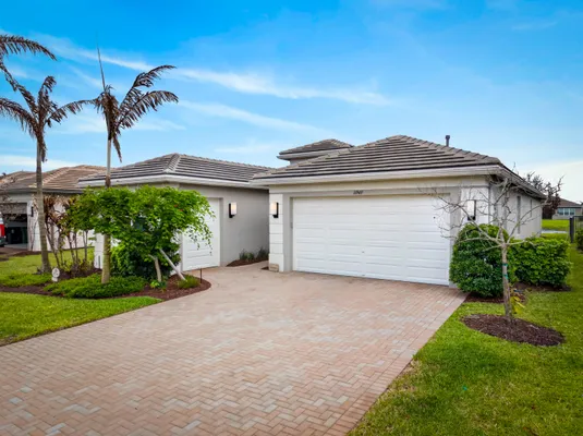 Property Slideshow image 3 of 40 | 11949 sw coral cove pkwy, Port St. Lucie, FL, 34987