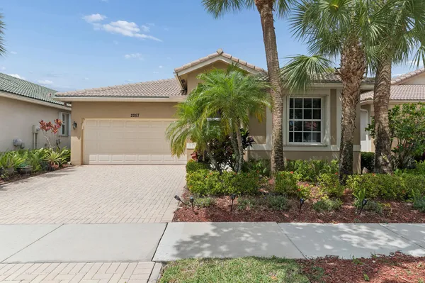 Property Slideshow image 2 of 22 | 2257 egret cove dr, West Palm Beach, FL, 33411