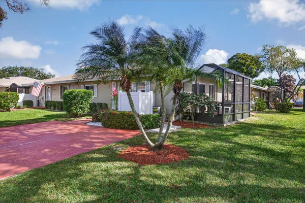 Property Slideshow image 2 of 30 | 18824 candlewick dr, Boca Raton, FL, 33496
