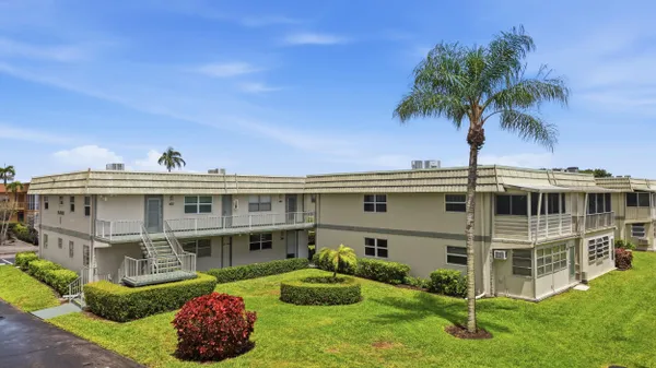 Property Slideshow image 2 of 41 | 387 flanders i i, Delray Beach, FL, 33484