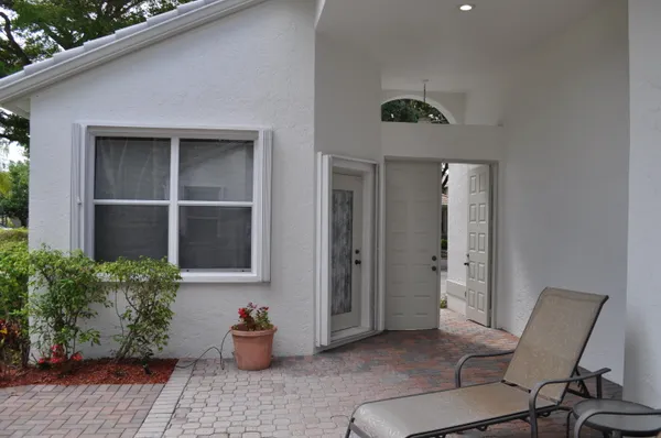 Property Slideshow image 2 of 14 | 10414 copper lake dr, Boynton Beach, FL, 33437