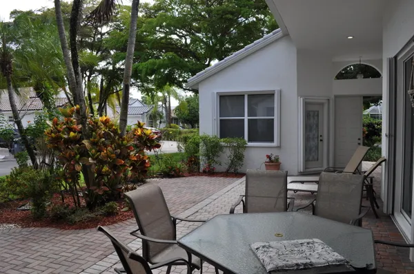 Property Slideshow image 3 of 14 | 10414 copper lake dr, Boynton Beach, FL, 33437
