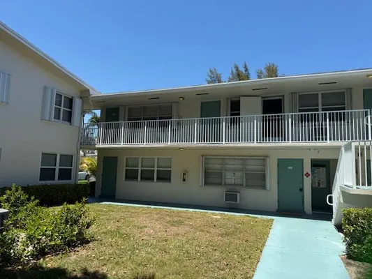 Property Slideshow image 3 of 31 | 340 horizons 205, Boynton Beach, FL, 33435