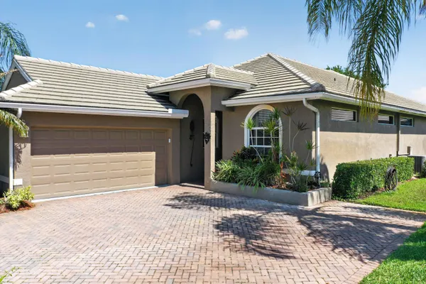 Property Slideshow image 2 of 36 | 9434 poinciana ct, Fort Pierce, FL, 34951