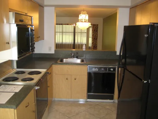 Property Slideshow image 3 of 21 | 5153 oak hill ln 511, Delray Beach, FL, 33484
