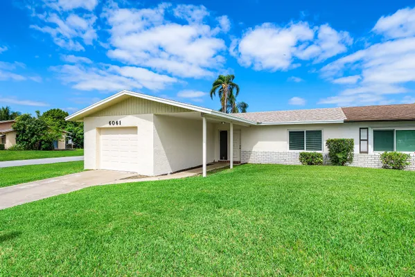 Property Slideshow image 2 of 48 | 6061 stanley ln, Delray Beach, FL, 33484