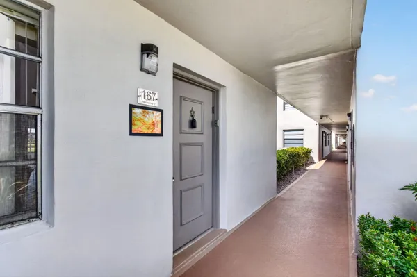 Property Slideshow image 2 of 46 | 167 normandy d, Delray Beach, FL, 33484