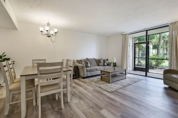 Property Slideshow image 2 of 29 | 5160 las verdes cir 117, Delray Beach, FL, 33484