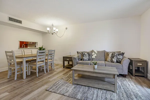 Property Slideshow image 3 of 29 | 5160 las verdes cir 117, Delray Beach, FL, 33484