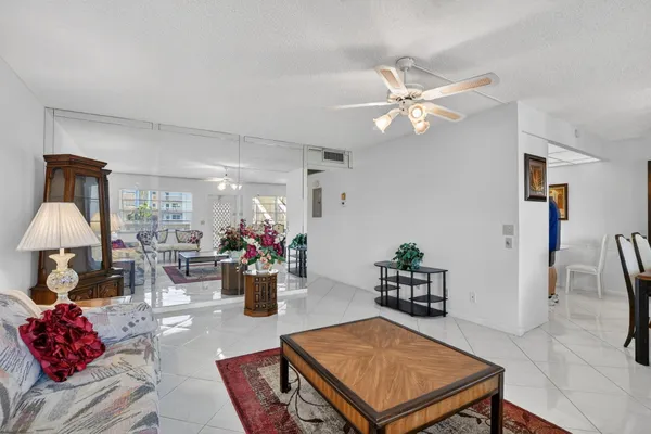 Property Slideshow image 2 of 78 | 2035 ainslie, Boca Raton, FL, 33434