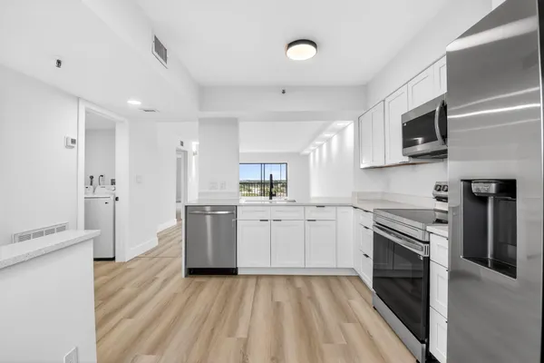 Property Slideshow image 3 of 73 | 6866 huntington ln 707, Delray Beach, FL, 33446