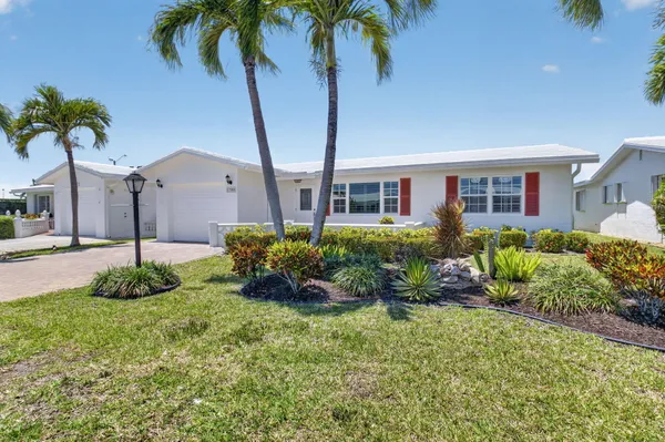 Property Slideshow image 2 of 28 | 1709 sw 20th st, Boynton Beach, FL, 33426