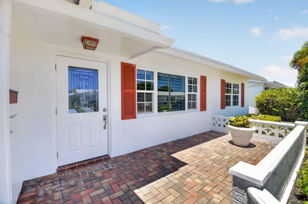 Property Slideshow image 3 of 28 | 1709 sw 20th st, Boynton Beach, FL, 33426