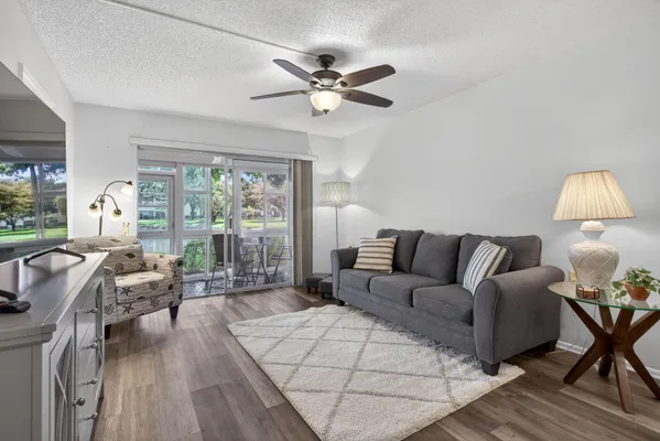 Property Slideshow image 2 of 38 | 1202 bahama bnd h1, Coconut Creek, FL, 33066