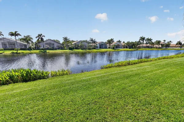 Property Slideshow image 2 of 50 | 7937 amethyst lake pt, Lake Worth, FL, 33467