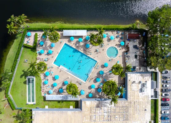 Property Slideshow image 2 of 38 | 233 brittany f f, Delray Beach, FL, 33446