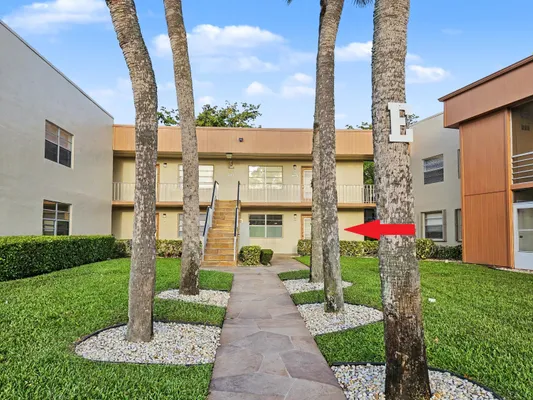Property Slideshow image 2 of 32 | 202 piedmont e, Delray Beach, FL, 33484