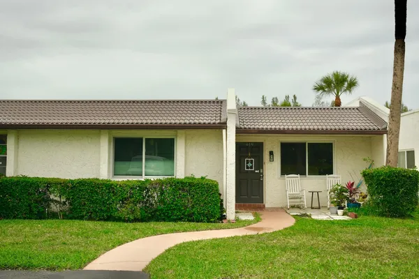 Property Slideshow image 2 of 30 | 449 golden river dr, West Palm Beach, FL, 33411