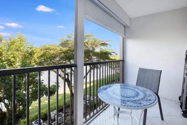 Property Slideshow image 3 of 45 | 13355 sw 16th ct 309 e, Pembroke Pines, FL, 33027