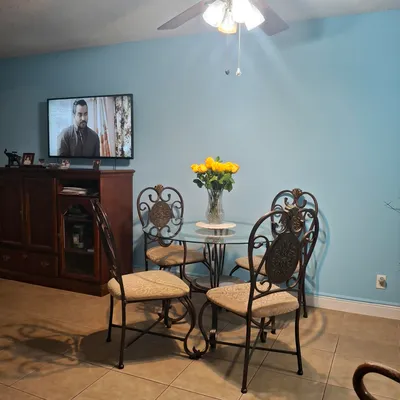 Property Slideshow image 3 of 21 | 2569 dudley dr d, West Palm Beach, FL, 33415