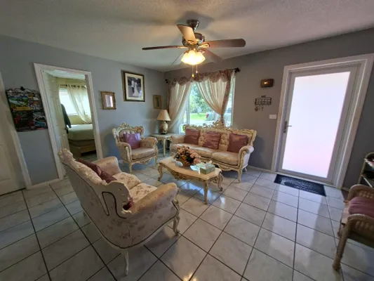 Property Slideshow image 3 of 16 | 4513 nw 49th st, Tamarac, FL, 33319