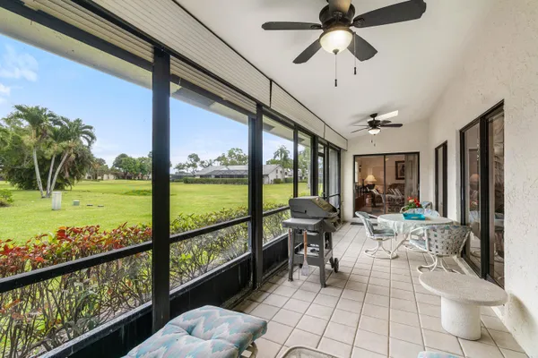 Property Slideshow image 3 of 48 | 5692 willow creek ln, Delray Beach, FL, 33484