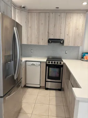 Property Slideshow image 2 of 16 | 223 coventry j 223, West Palm Beach, FL, 33417