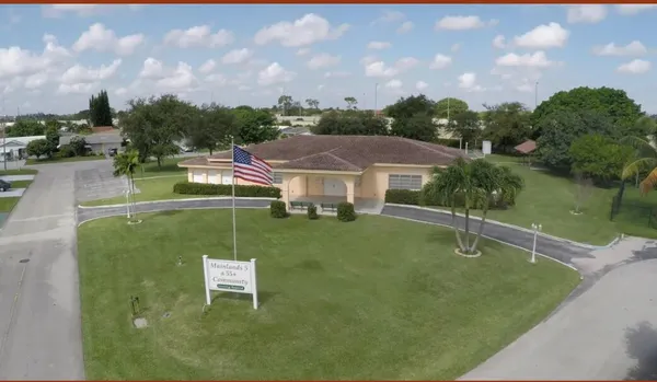 Property Slideshow image 3 of 4 | 4718 nw 50th st, Tamarac, FL, 33319
