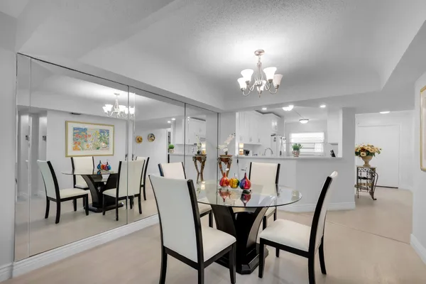 Property Slideshow image 3 of 39 | 23247 n barwood ln ln 305, Boca Raton, FL, 33428