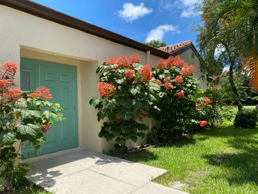 Property Slideshow image 3 of 35 | 21952 cypress dr 40, Boca Raton, FL, 33433