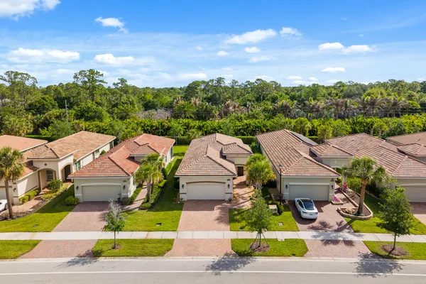 Property Slideshow image 3 of 42 | 11215 sw visconti way, Port St. Lucie, FL, 34986