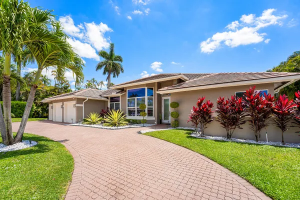 Property Slideshow image 3 of 76 | 8321 muirhead cir, Boynton Beach, FL, 33472