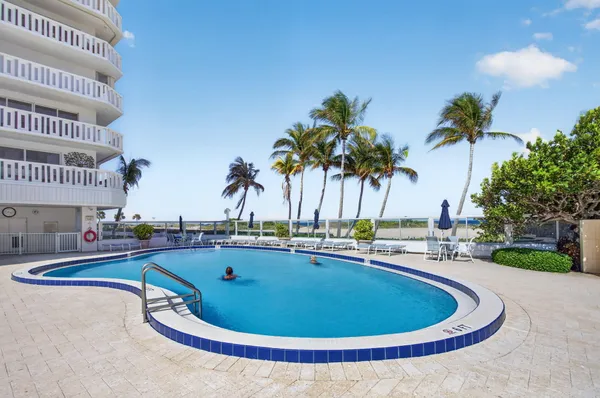 Property Slideshow image 2 of 44 | 1012 n ocean blvd, Pompano Beach, FL, 33062