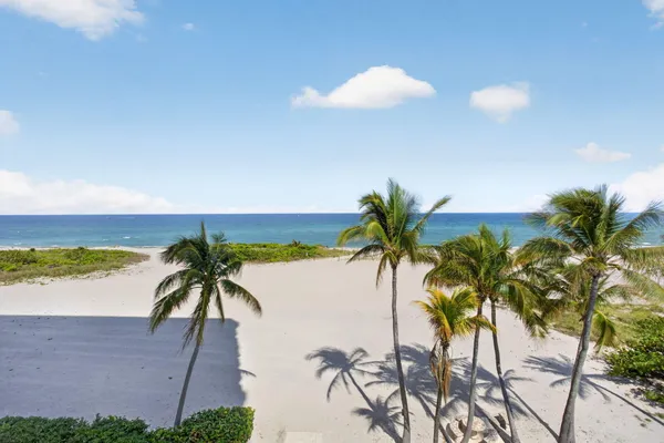 Property Slideshow image 3 of 44 | 1012 n ocean blvd, Pompano Beach, FL, 33062
